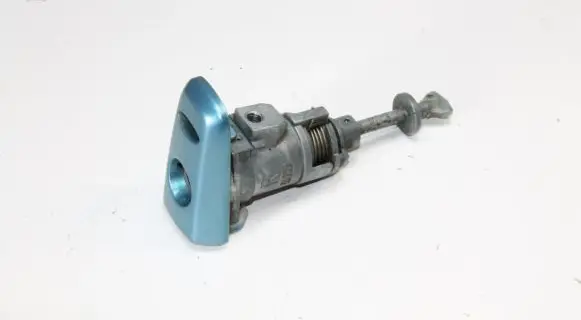 Mitsubishi ASX Front door lock