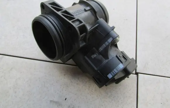 Ford C-MAX I Throttle valve