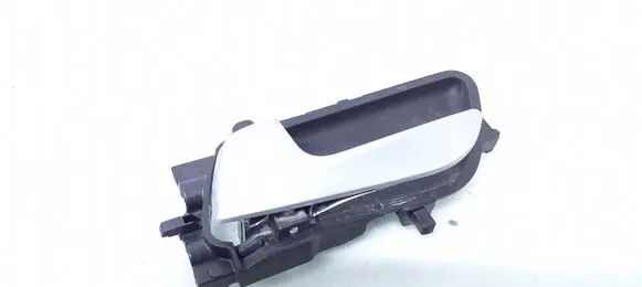 Hyundai i20 (GB IB) Front door interior handle 82610C8000