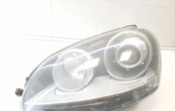 Volkswagen Golf V Headlight/headlamp 1K6941031 1T0907391