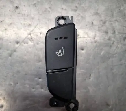 Hyundai i40 Seat heating switch 937303Z200