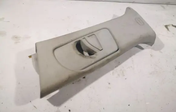 Skoda Octavia Mk2 (1Z) (B) pillar trim (top)