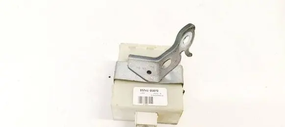 Toyota Avensis T250 Door control unit/module 8974105070