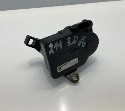 Mercedes-Benz E W211 Intake manifold valve actuator/motor