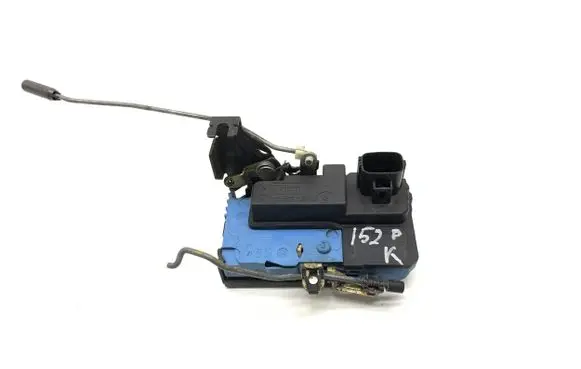 Volvo S60 Front door lock 30663040