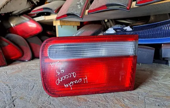 Honda Accord Tailgate rear/tail lights 236208