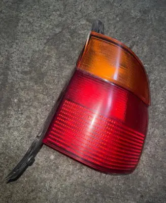 BMW 5 E39 Rear/tail lights 8361672 8371328 301240
