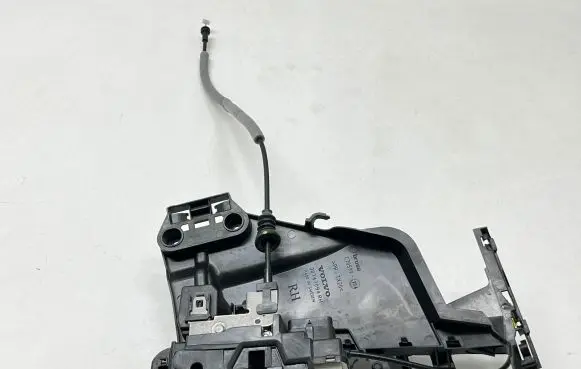 Volvo XC40 Front door lock C73367101 31462456