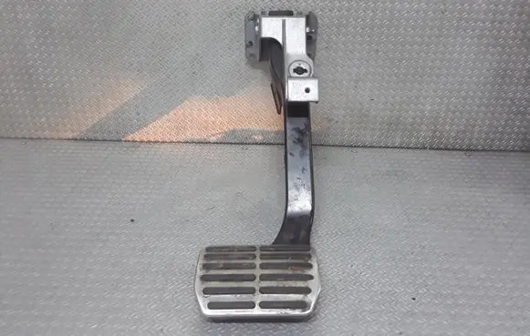 Volkswagen Phaeton Brake pedal 3D1721196D