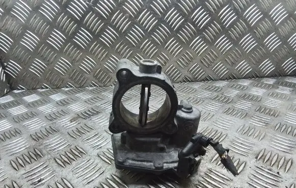 BMW 1 F20 F21 Throttle valve 7810752 13547810752 1354781075202