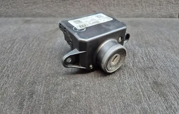 Audi A6 S6 C6 4F Ignition lock 4F0909131E 4F0910131E