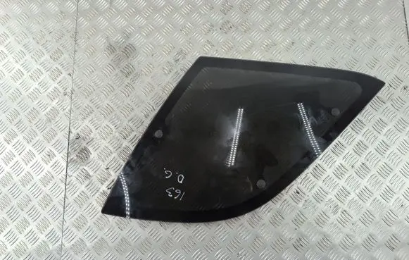 Mercedes-Benz ML W163 Rear side window A1636702450