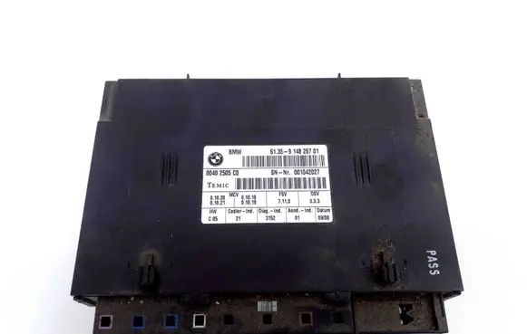 BMW 3 E92 E93 Seat heating relay 9148267 001042027