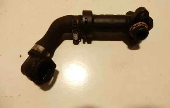 BMW 5 E60 E61 Thermostat 7787870 6382
