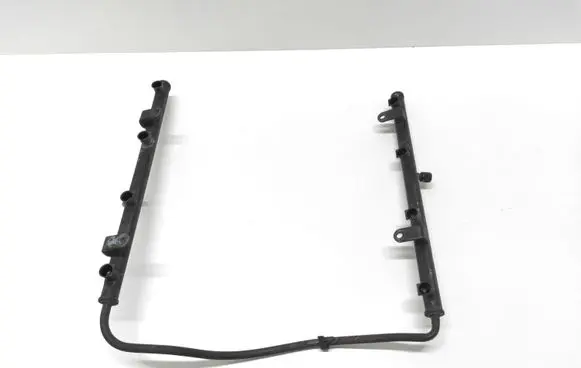 Jeep Grand Cherokee (WJ) Fuel main line pipe