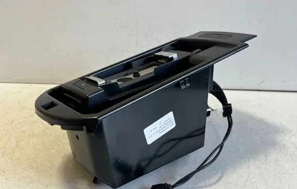 BMW X3 F25 Glove box central console 105037483