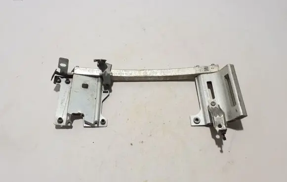 Headlight/headlamp mounting bracket