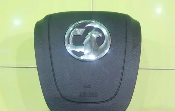 Opel Insignia A Steering wheel airbag 22992537