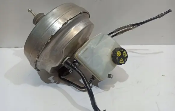Volvo XC90 Brake booster 