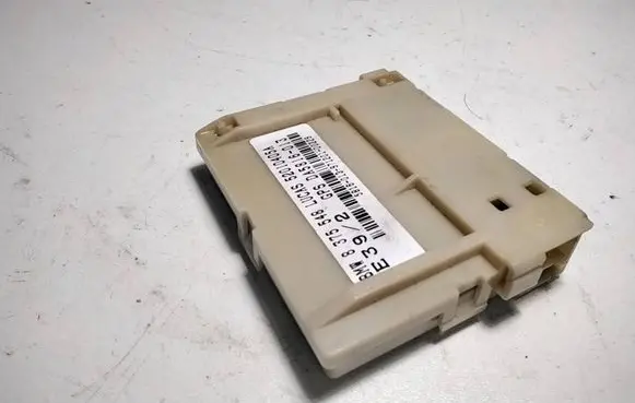 BMW 5 E39 Alarm control unit/module 8375548 DA5816013 52010405A