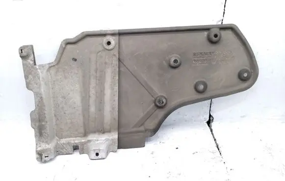 Nissan Juke II F16 Engine splash shield/under tray 748A25334R