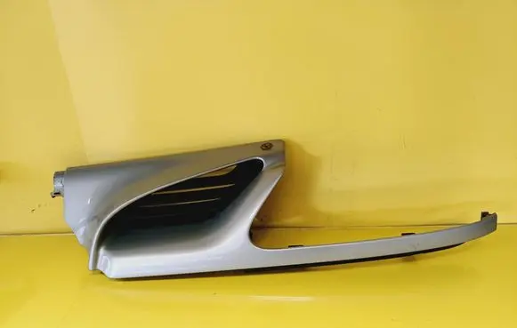 Renault Megane I Front grill 7700834200