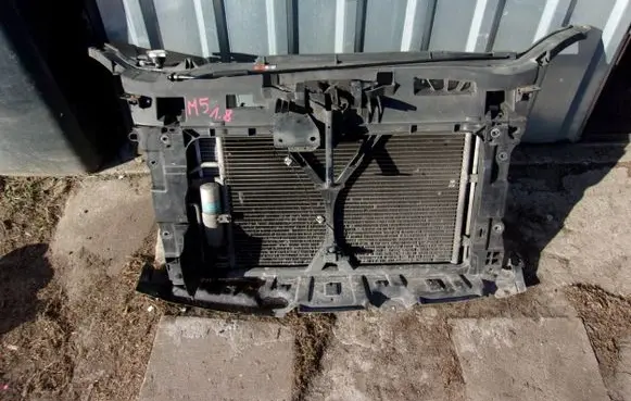 Mitsubishi Colt Front piece kit 