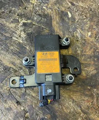 KIA Optima ESP acceleration yaw rate sensor 95690-3v100