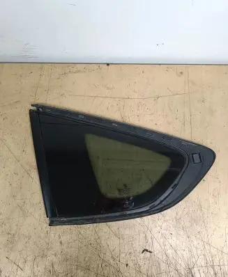 BMW 5 GT F07 Rear side window 43R002092