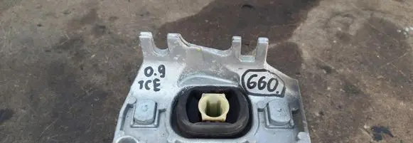 Gearbox mounting bracket