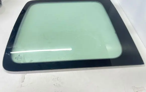 Volkswagen Caddy Rear side window E000231 43R001583