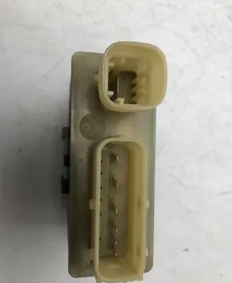 Citroen C4 Grand Picasso Coolant fan relay 9801916680 018010955