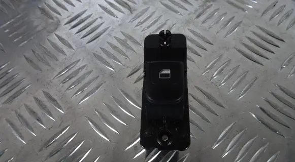 KIA Stonic Electric window control switch 93590-H8000