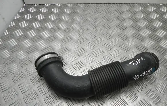 Ford Focus Air intake hose/pipe S9E0B VD19297