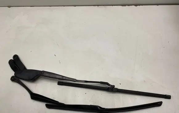 Mercedes-Benz C W204 Front wiper blade arm A2048200044 A2048201544