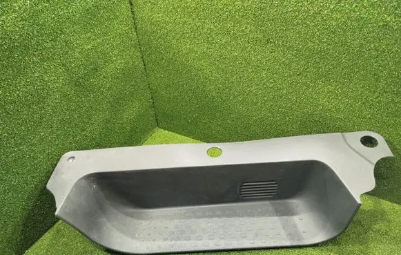Renault Trafic III (X82) Front sill trim cover 768510190R 93868844 SP7612