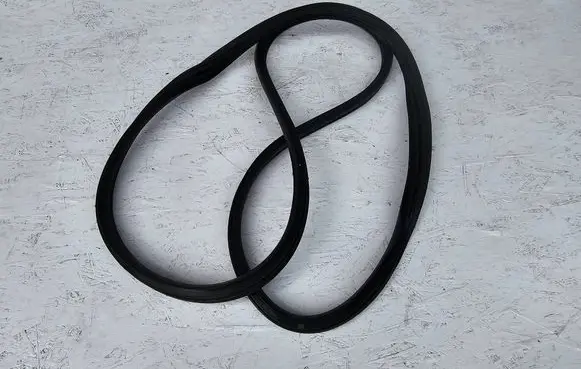 KIA Ceed Front door rubber seal USZCELEWAPROCEED