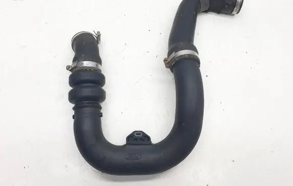 Air intake hose/pipe