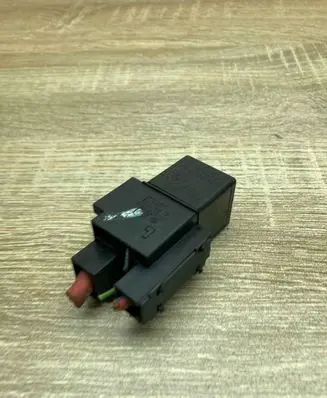 BMW 5 E39 Other relay 8350358 8367155 WITHPLUG