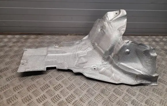 Mercedes-Benz E A207 Exhaust heat shield A2046820272