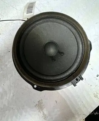 Ford Focus Front door speaker AA6T18808AA