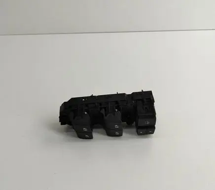 Toyota Prius (XW50) Electric window control switch 8404047070
