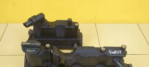 Ford Focus Rocker cam cover BM5G6M293DC JQDB