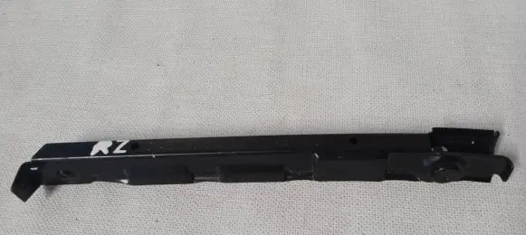 Mercedes-Benz E W211 Front bumper mounting bracket A2118801214