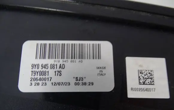Porsche Cayenne (9Y0 9Y3) Rear/tail lights 9Y0945081AD