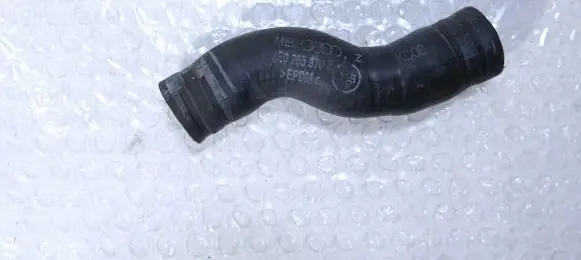 Audi A8 S8 D3 4E Air intake hose/pipe 4E0265370E