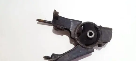 Engine mount bracket