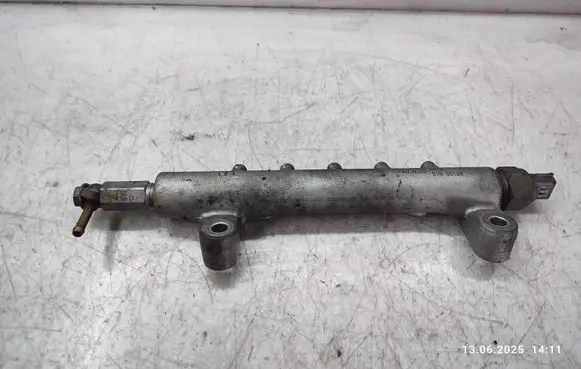 Nissan Pathfinder R51 Fuel main line pipe 01H05168