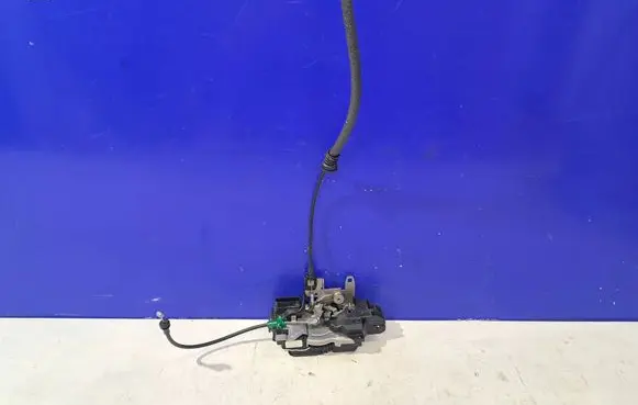 Polestar 2 Front door lock 32353632
