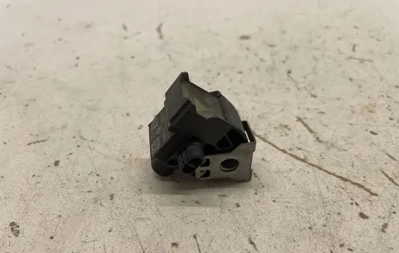 BMW 3 G20 G21 Airbag deployment crash/impact sensor 9349777 913353